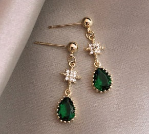 Adelsten Vintage Emerald Earrings - Mineral Beryl of Chromium and Vanadium